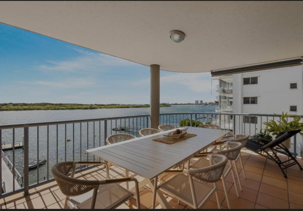 On The River Apartments Maroochydore Kültér fotó